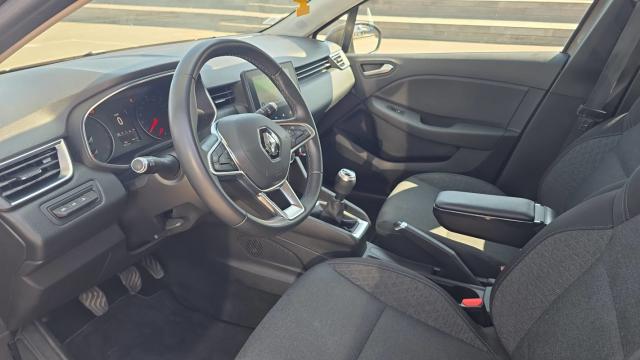 Renault Clio image 2