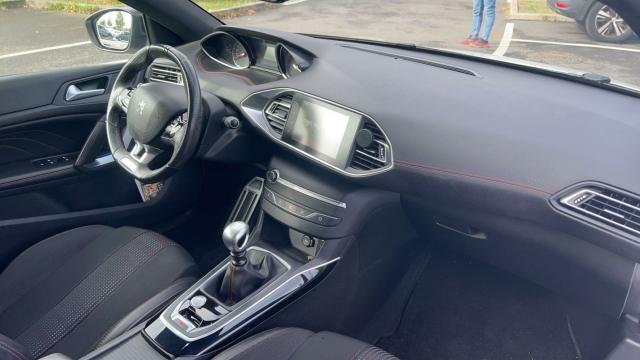 Peugeot 308 image 1