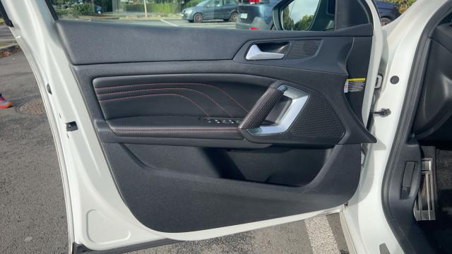 Peugeot 308 image 4