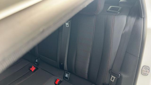 Peugeot 308 image 8