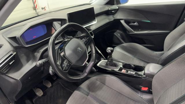 Peugeot 2008 image 7