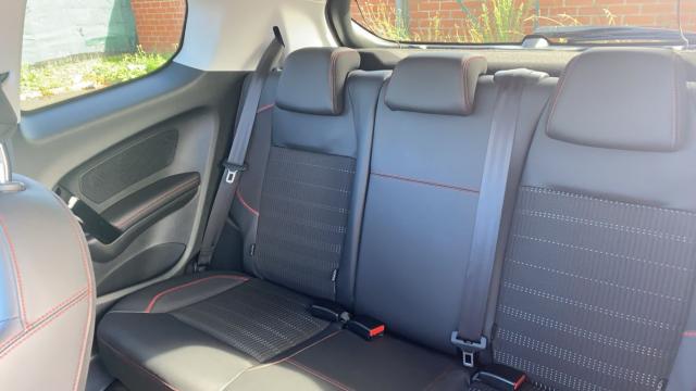 Peugeot 208 image 3
