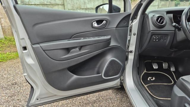 Renault Captur image 9