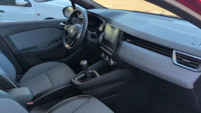 Renault Clio image 6