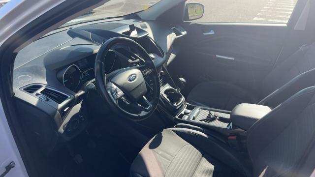 Ford Kuga image 5