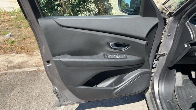 Renault Scénic image 6