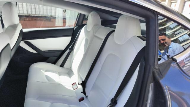 Tesla Model 3 image 8
