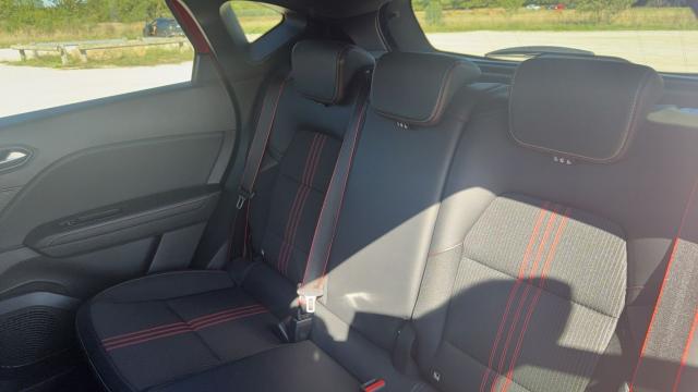 Renault Captur image 9
