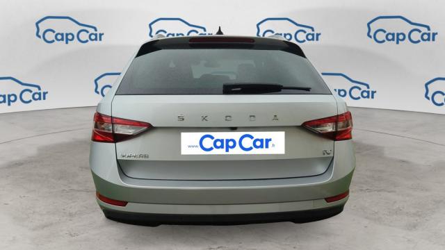 Skoda Superb Combi image 6