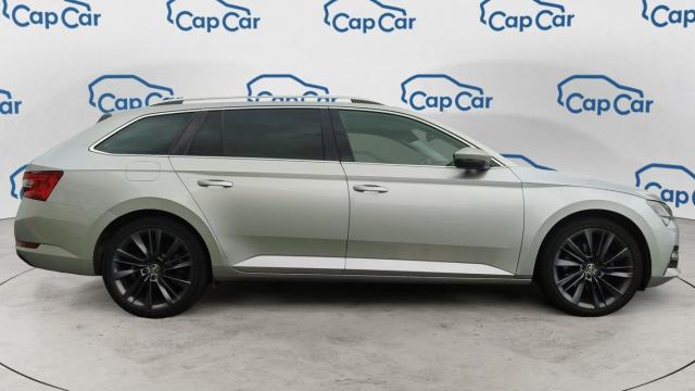 Skoda Superb Combi image 2