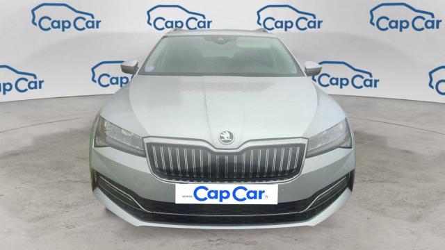 Skoda Superb Combi image 3