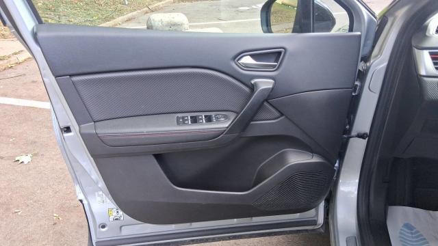 Renault Captur image 1