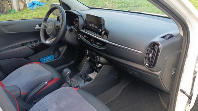 Kia Picanto image 6