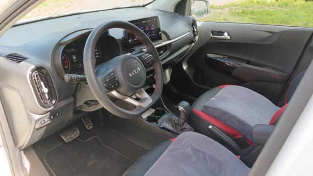 Kia Picanto image 2