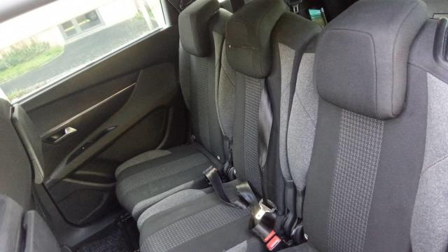 Peugeot 5008 image 3