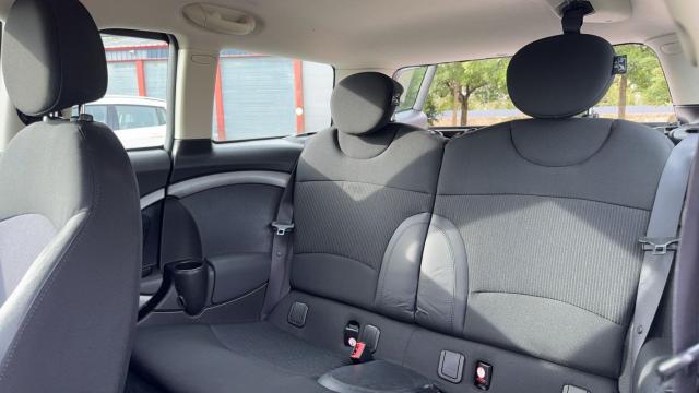 Mini Clubman image 9