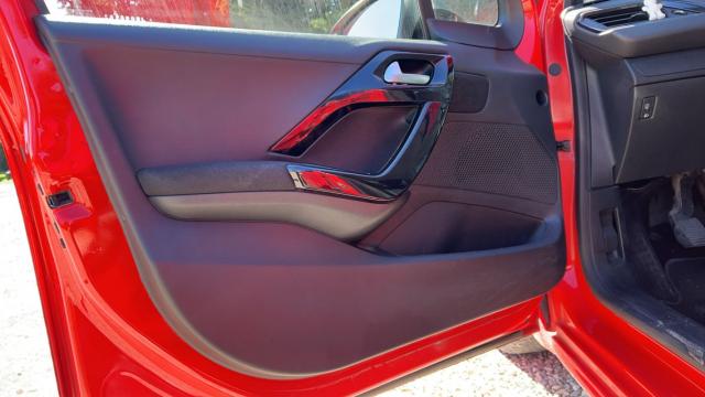 Peugeot 208 image 4