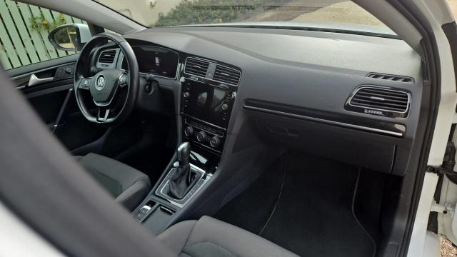 Volkswagen Golf image 1