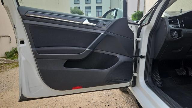 Volkswagen Golf image 4