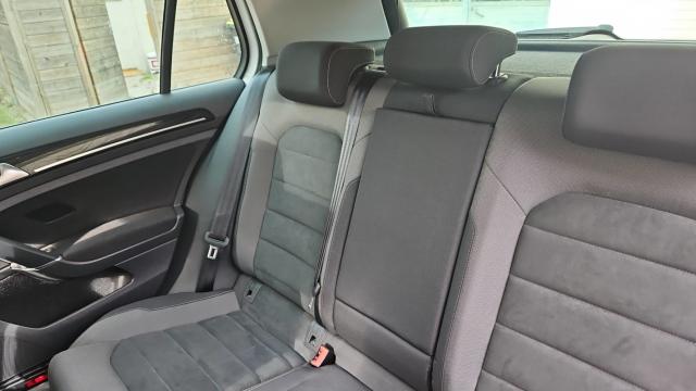 Volkswagen Golf image 3