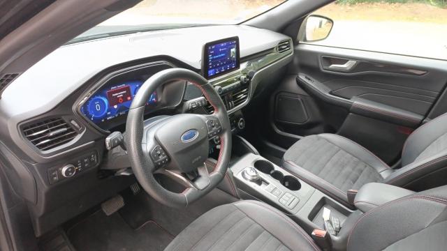 Ford Kuga image 4