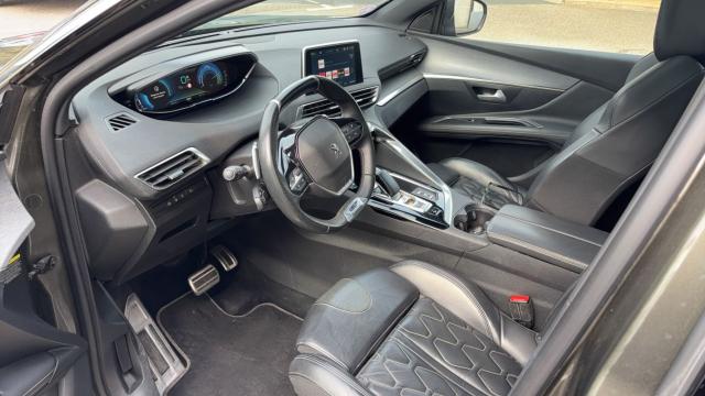 Peugeot 3008 image 2