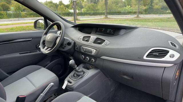 Renault Scénic image 4
