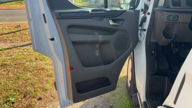 Ford Transit Custom Fourgon image 1