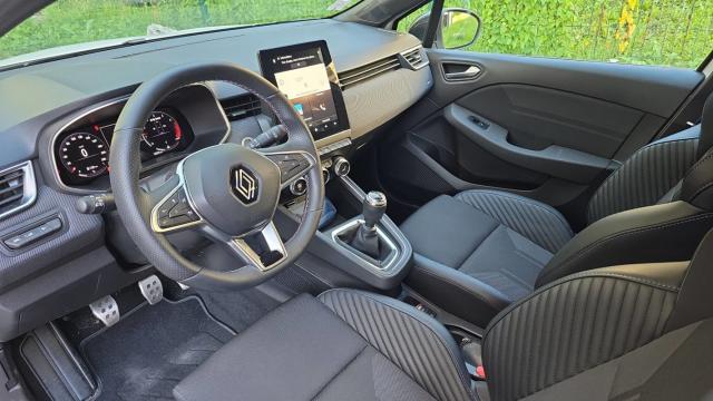 Renault Clio image 1