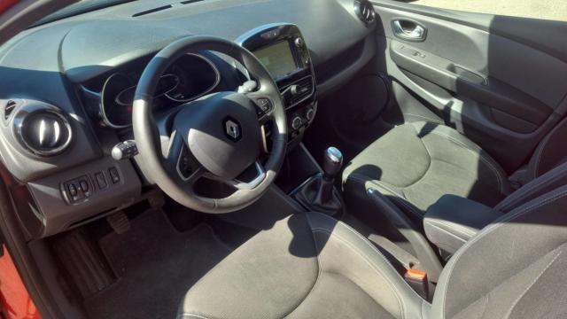 Renault Clio Estate image 6