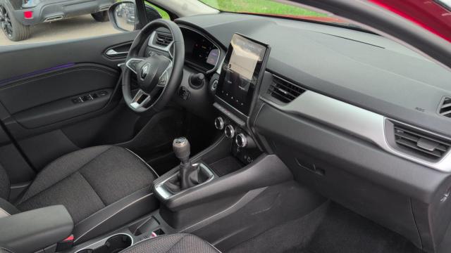 Renault Captur image 9