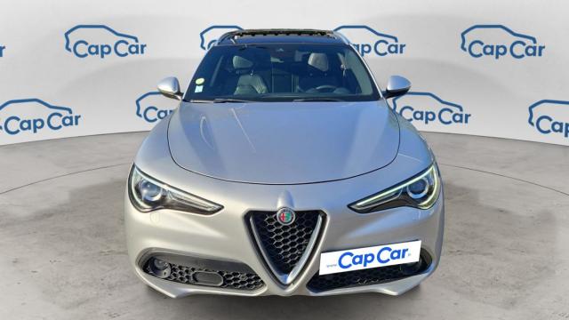 Alfa Romeo Stelvio image 8