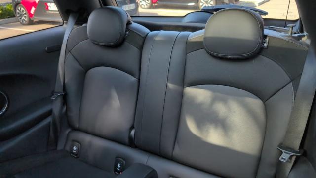 Mini Cooper S image 2