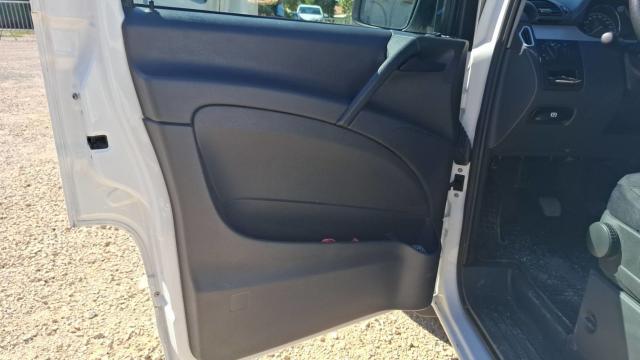 Mercedes Benz Vito image 1