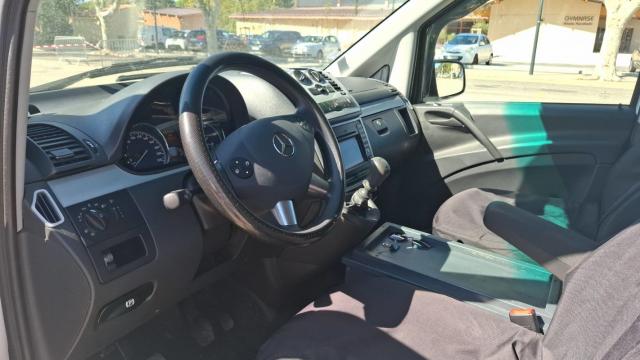 Mercedes Benz Vito image 2