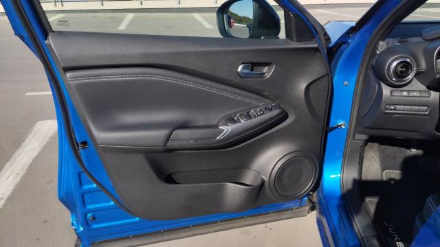 Nissan Juke image 9