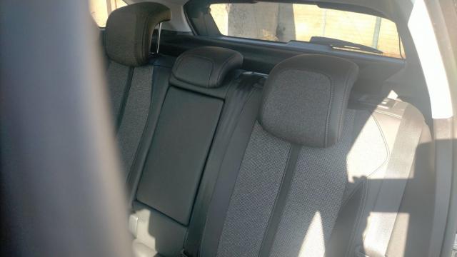 Peugeot 3008 image 9