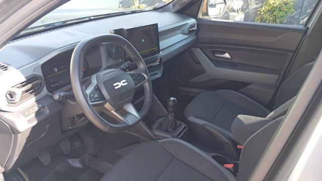 Dacia Duster image 1