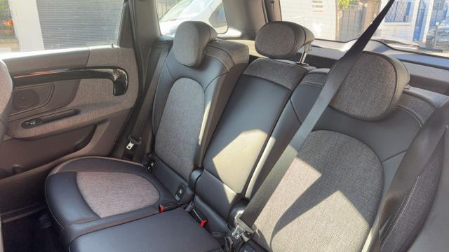 Mini Countryman image 9