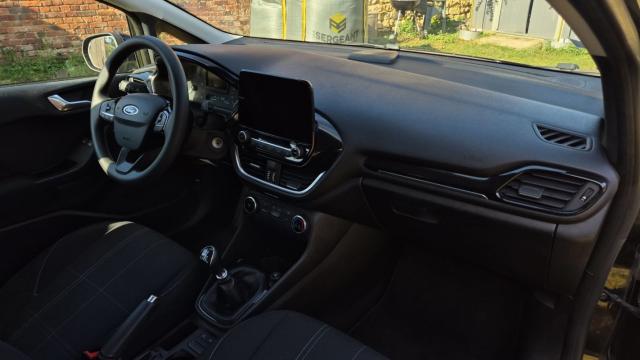 Ford Fiesta image 3