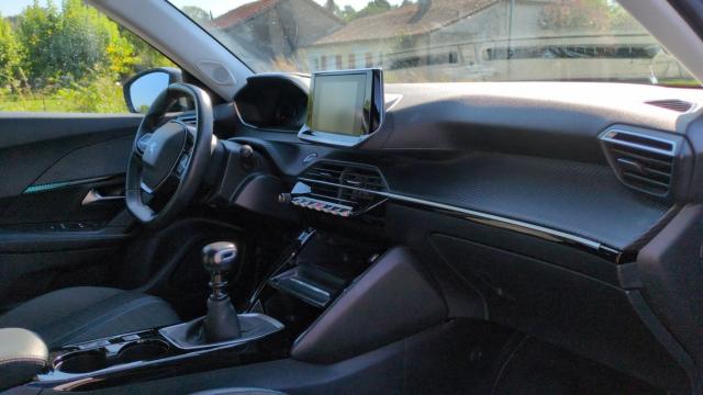 Peugeot 2008 image 1