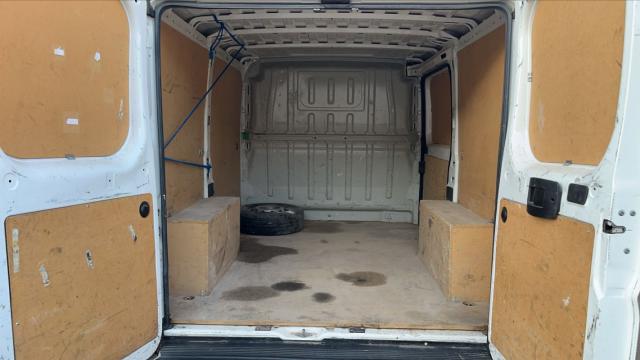 Peugeot Boxer image 1
