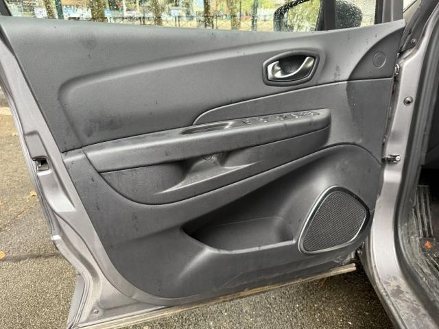 Renault Captur image 6