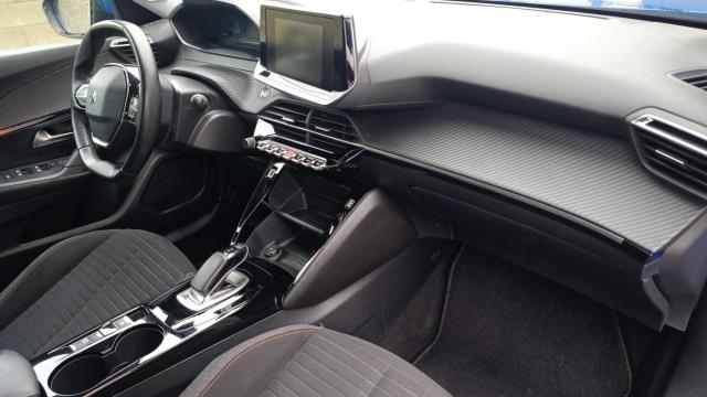 Peugeot 2008 image 4