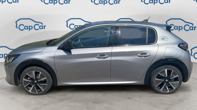 Peugeot 208 image 8
