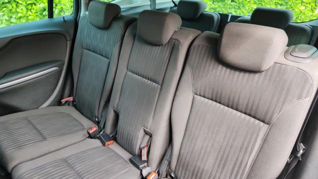 Opel Zafira Tourer image 5