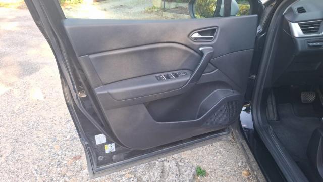 Renault Captur image 6