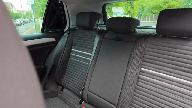 Volkswagen Golf image 4