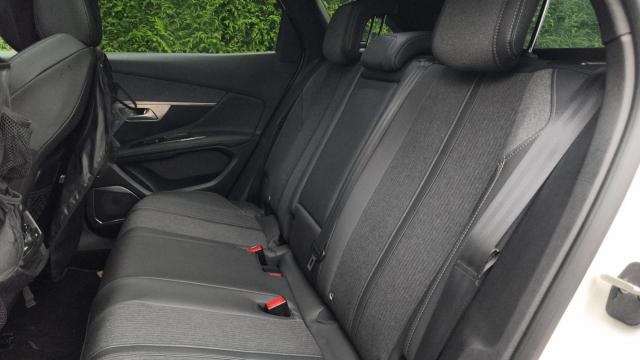 Peugeot 3008 image 1