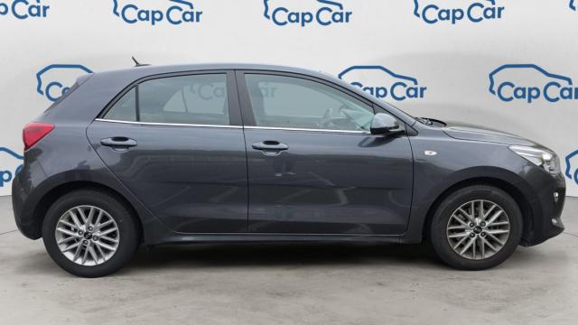 Kia Rio image 9